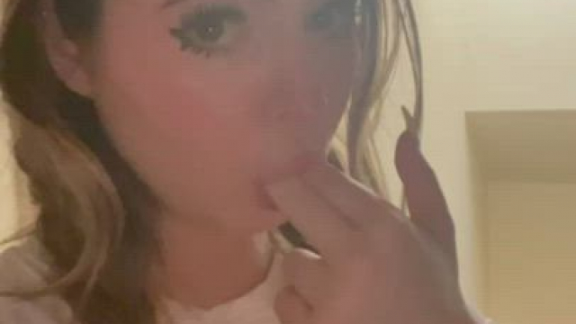 Look into my eyes while I suck please