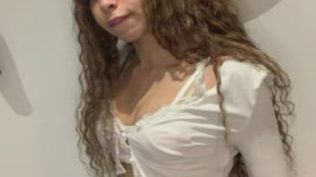 I'm tiny but I can still take ur whole cock