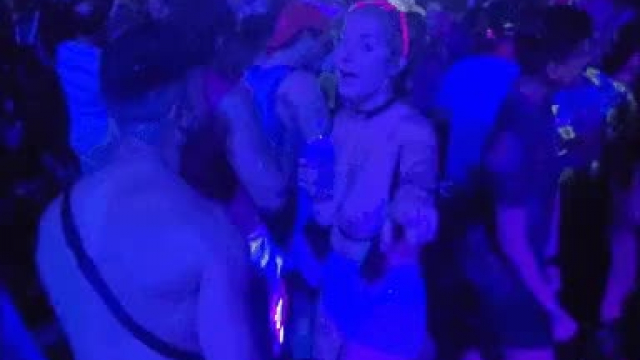 Omg so excited for Hard Summer tomorrow!!! Who's going??