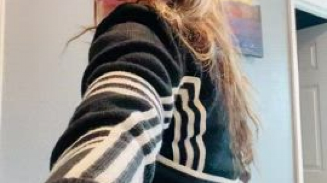 Sometimes I'm an immature milf that wants to be bent over and fucked. 39 w 3 kid