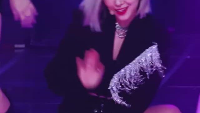 ITZY - Ryujin Thigh Slap Compilation