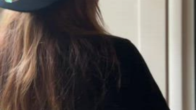 Everyone likes a booty in fishnets