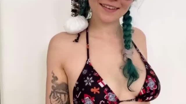 Merry Christmas, cuties!!!! & yes I’m real unlike the rest of this sub l