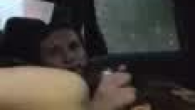 Hubby bangs my mouth in the car