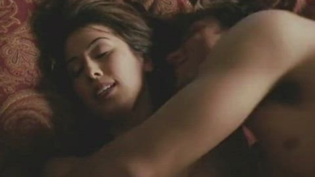 Viviana Dal Cengio in Good Luck Chuck (2007)