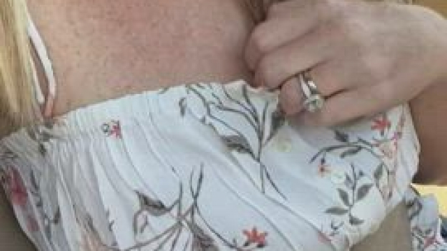 A milf with naughty intentions;)