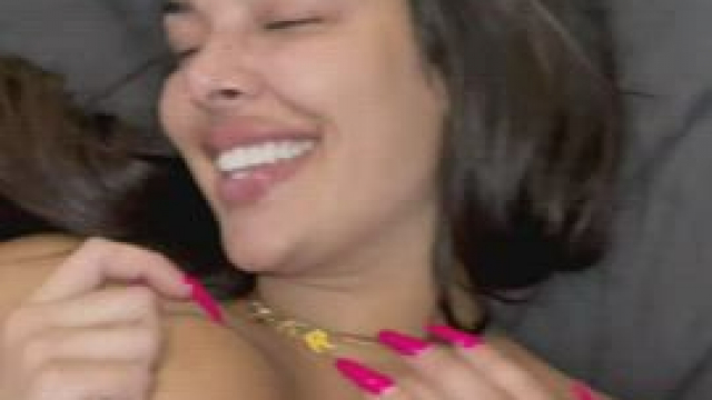 Shake it shawty Her album Links in comments