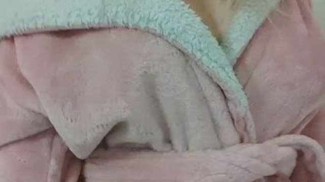 I get turned on knowing guys are looking at me