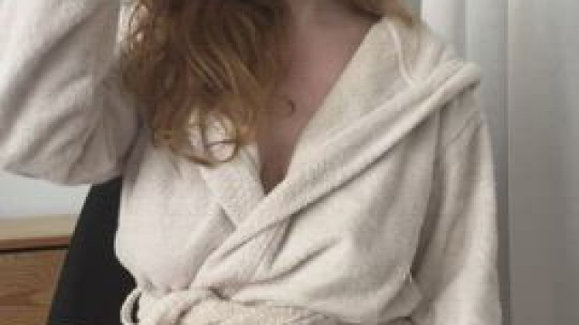 Letting you check that I'm all clean!