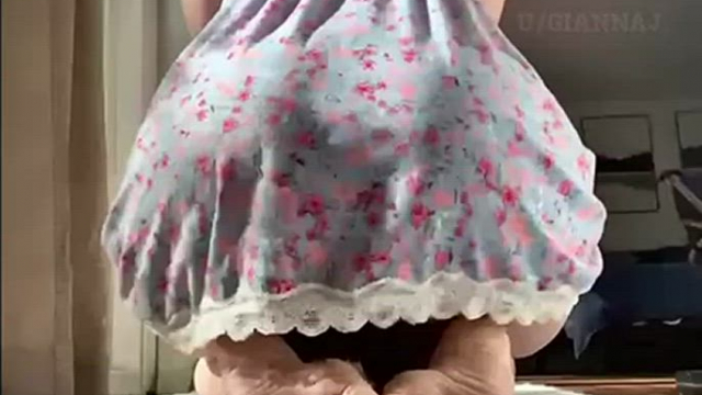 No panties under my nightie : )