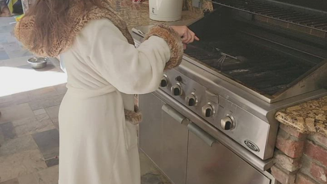 moms always have snacks and games. Beer, BBQ &amp;amp; football 4 U! You bri