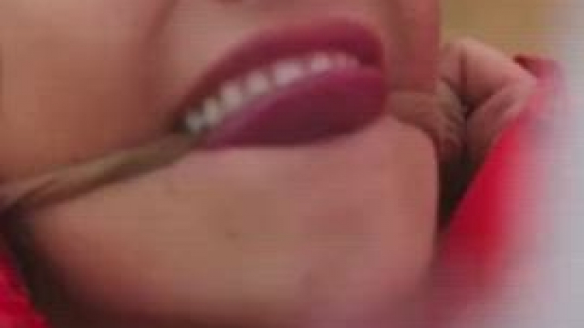 Cum on the pretty face