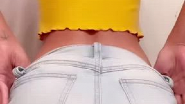 Is your tongue ready baby [F]