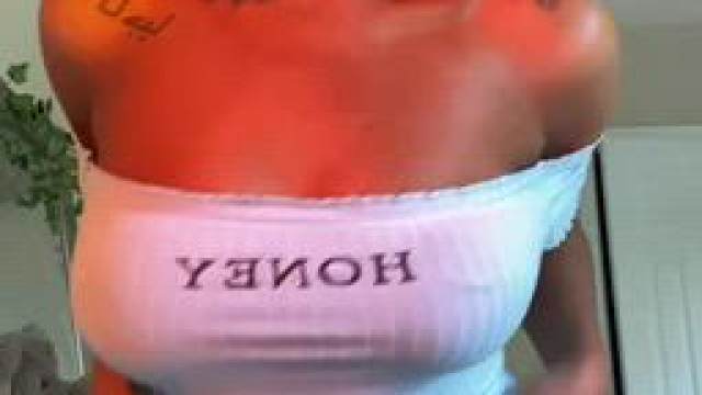 Hope it’s ok I don’t wear panties on the first date