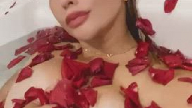 I want to be your favorite Latina ??