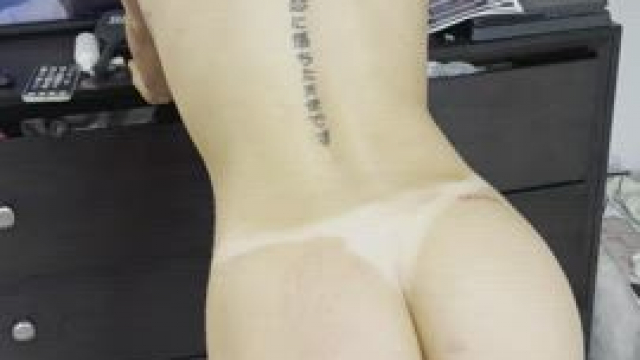 Nothing sexier than a tanned ass :P