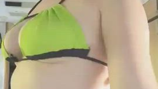 I'm already missing summer, someone take me somewhere hot!