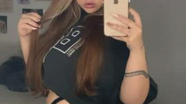 Could you handle a petite starbucks worker?