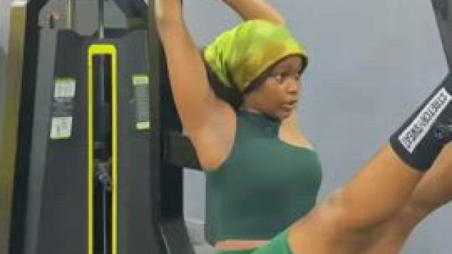 Ebony Gym Pretty Sex | Porninblack.com