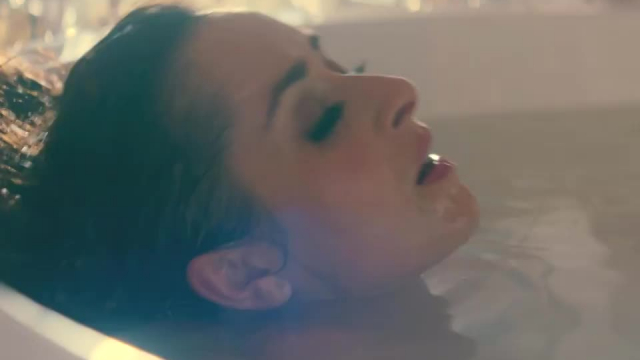 Zrinka Cviteši? - Wet plot in 'The Power' S01E07 (2023)