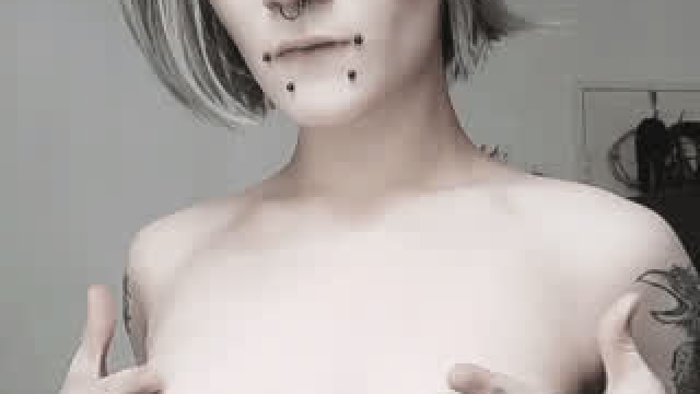 hi to the 5 horny guys who will see this