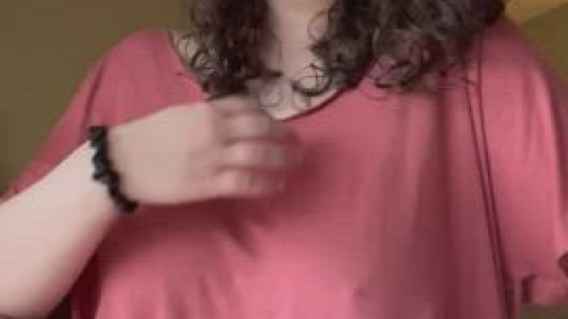 Never Trust a Baggy Shirt