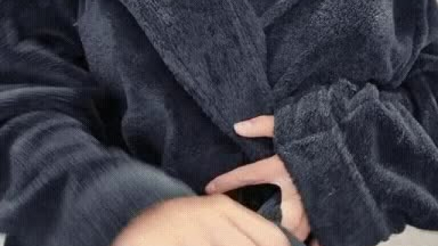 going from boxer to ring card girl real quick ????