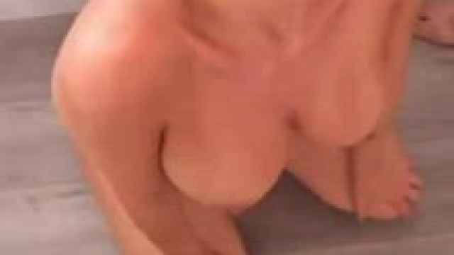 Cum for the pretty girl