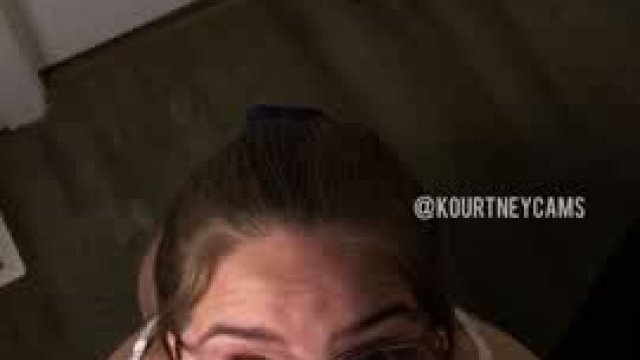 I love sucking dick so much, I asked to do it for my birthday! Who’s next? 