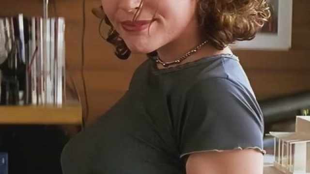 Alyssa Milano - pokies and back story in 'Fear' (1996)