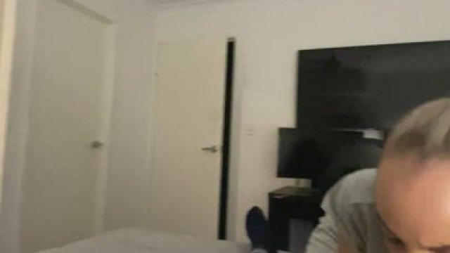 I'm a skinny blonde who likes to s*** Huge d***. See what else I can do. D*ck Rat