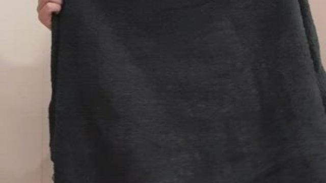 Would you consider a curvy redhead