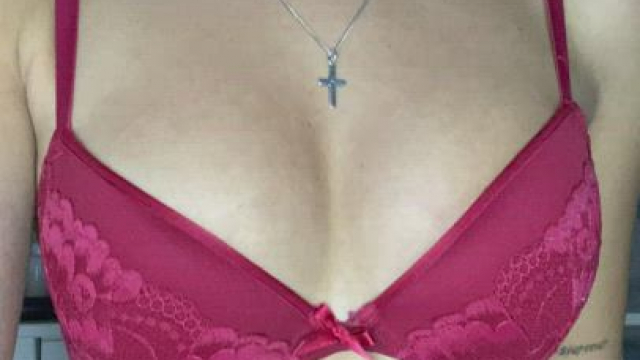 One of you who sees this deserves to cum in me today! just let me know if you en