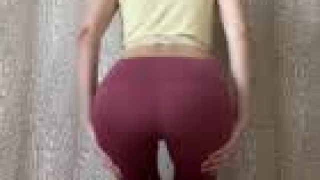 I just want to date an older man, any volunteer?