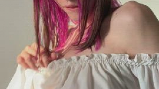 I love to tease grown men with my juicy tits