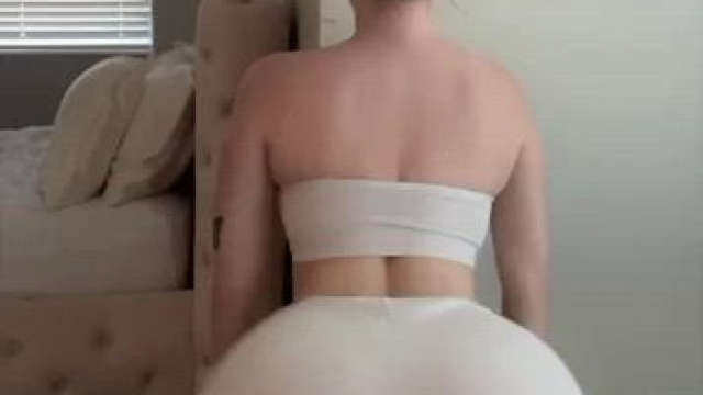 Rate my twerking 1-10