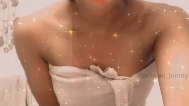 Uh oh, my towel fell! 