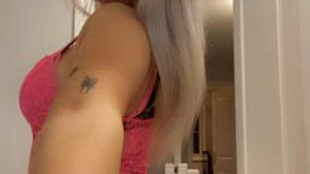 Need someone to bend me over this sink and bury it in me rn. no pulling out