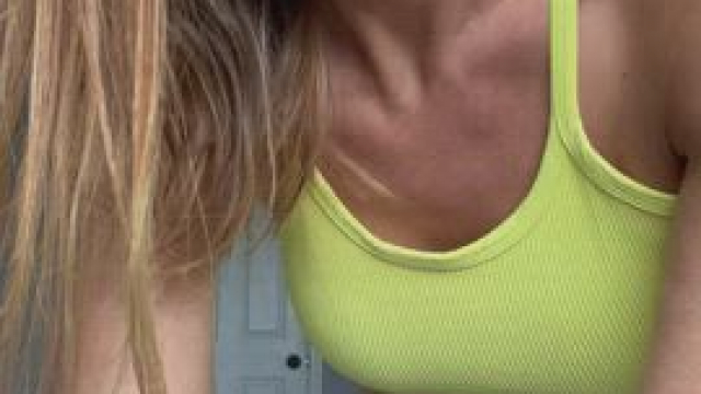 Get your tongue in there