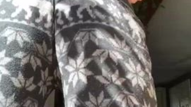 wanna help me give my neighbors a show? :3