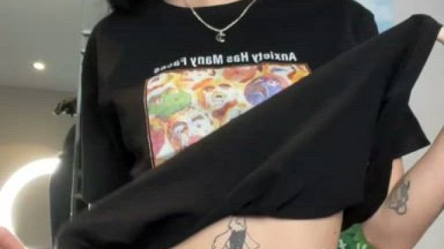 I Promised You Boobs, So I Give You Boobs