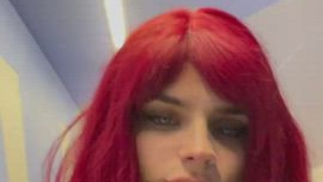 Took the chance in the tunnel to get my tits right out haha... hope someone can 