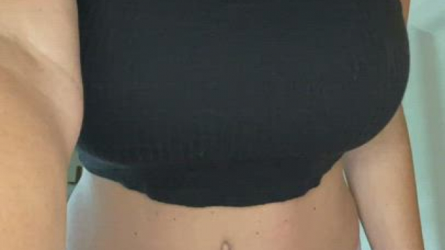 Mom of one with all natural boobies [gif]