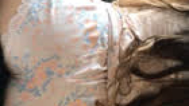 I love to feel hard dick between my ass cheeks [f] [oc]