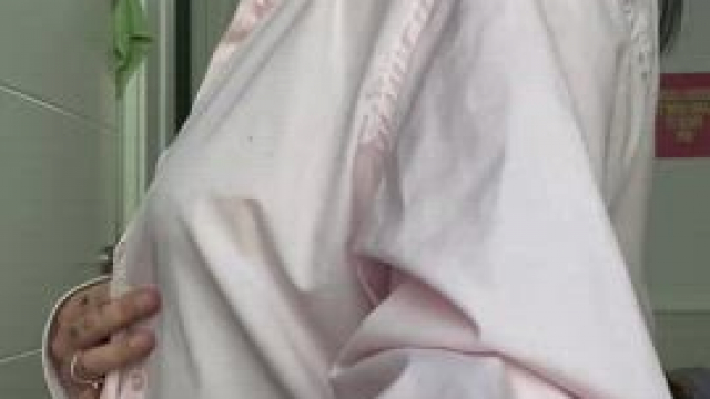 I was not expecting that shirt to hide that good