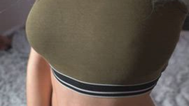 I bet I can make you hard with my natural melons