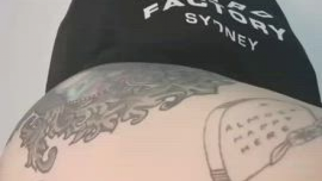 This one time this gif of me got to the most upvoted post on this page and then 