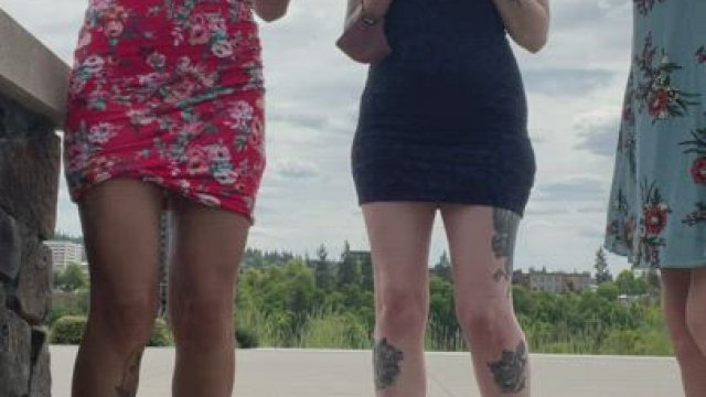 Real friends Hold The Moan together! [GIF]