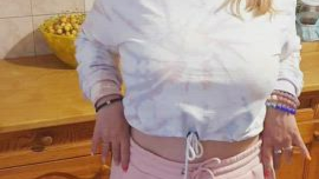 The usual homemade, me in sweatpants, in the kitchen - only boobs invariably big