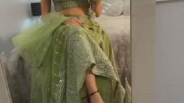 I'll flash the groom at the wedding